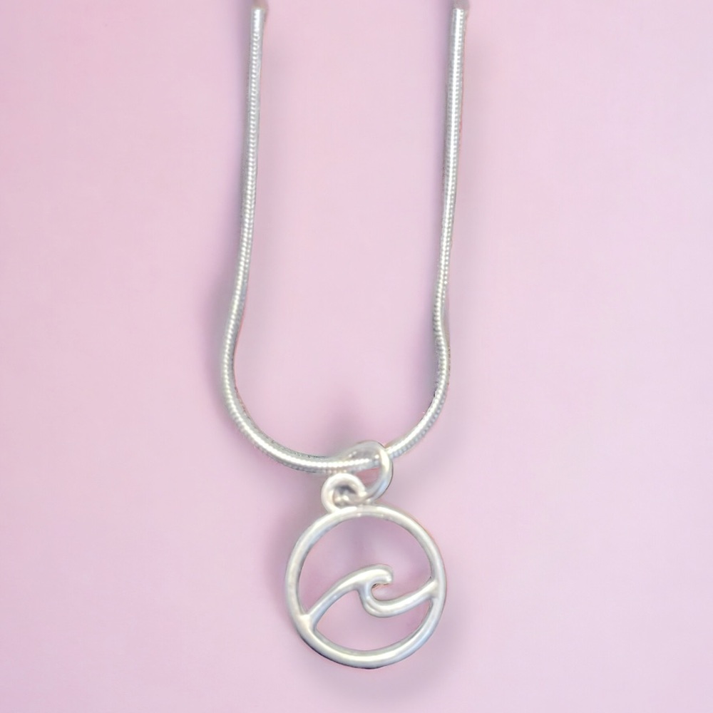Silver Wave Necklace - Beach Vibes - Ocean